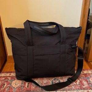 Lululemon On My Level Duffel 30L black